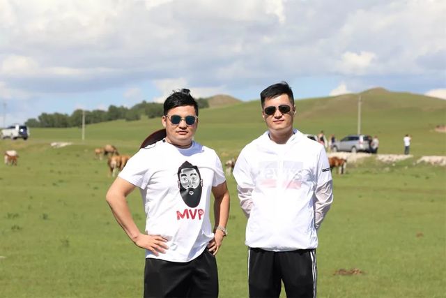 乾港集團高層草原自駕游