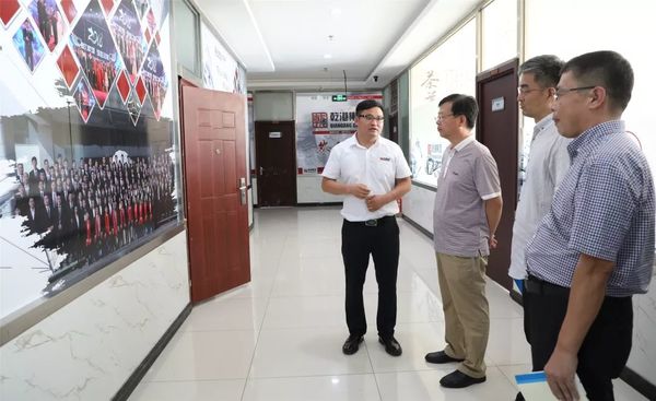 海港區政府領(lǐng)導蒞臨乾港