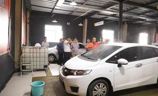 海港區政府領(lǐng)導蒞臨乾港