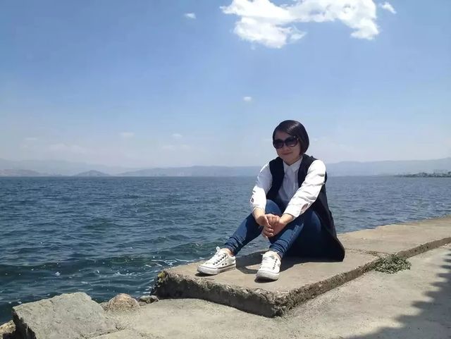 丁紅艷-乾港網(wǎng)絡(luò )總經(jīng)理