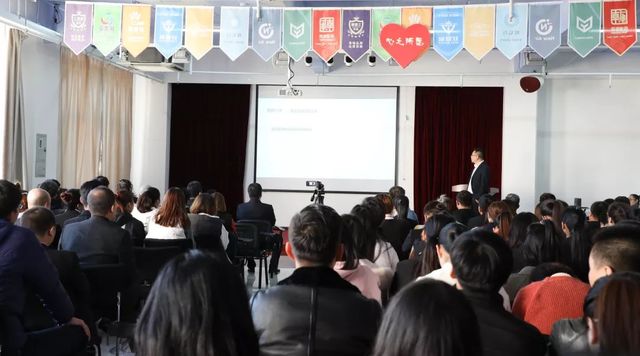 乾港開(kāi)講啦 乾港開(kāi)講啦