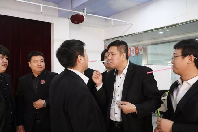 乾港生日會(huì ) 乾港生日會(huì )